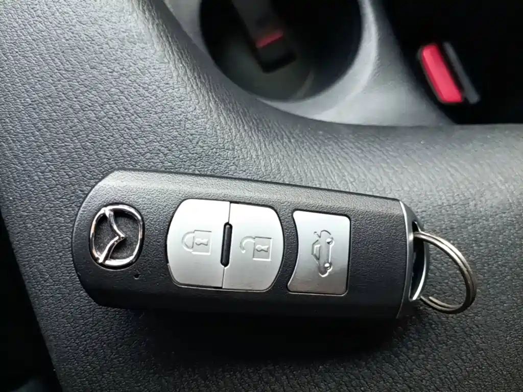 Mazda 3 Axela — миниатюра 9