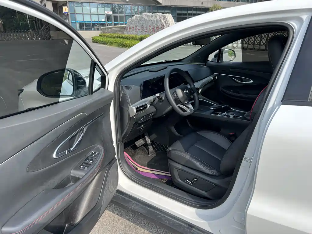 Changan UNI-T — миниатюра 9