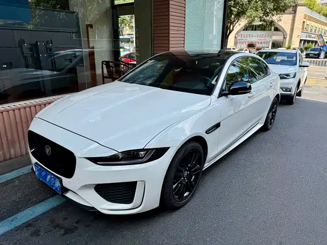 Jaguar XEL 2025 2.0 T 250 PS R-DYNAMIC 90 — фото 1