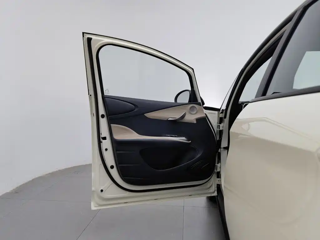 BYD Dolphin — миниатюра 8