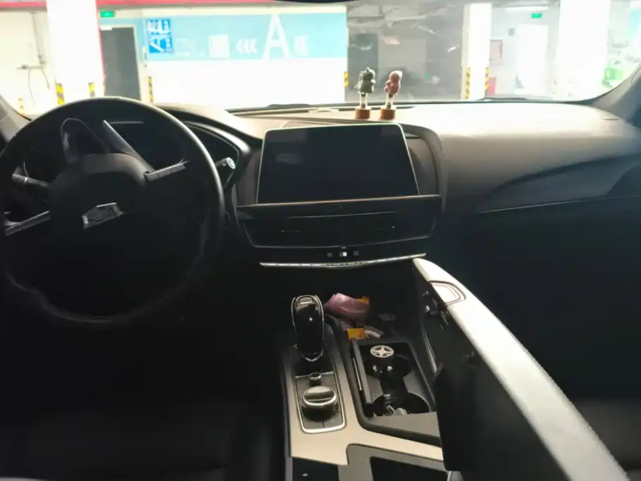 Cadillac CT5 — миниатюра 12