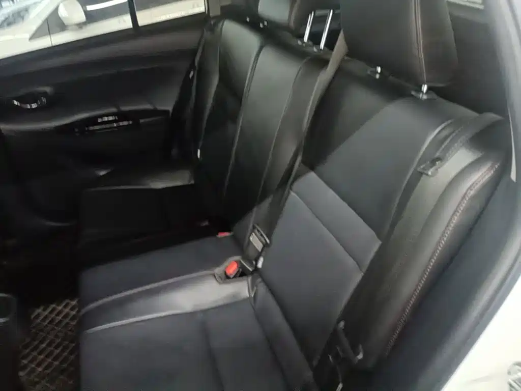 Toyota Yaris L — миниатюра 17