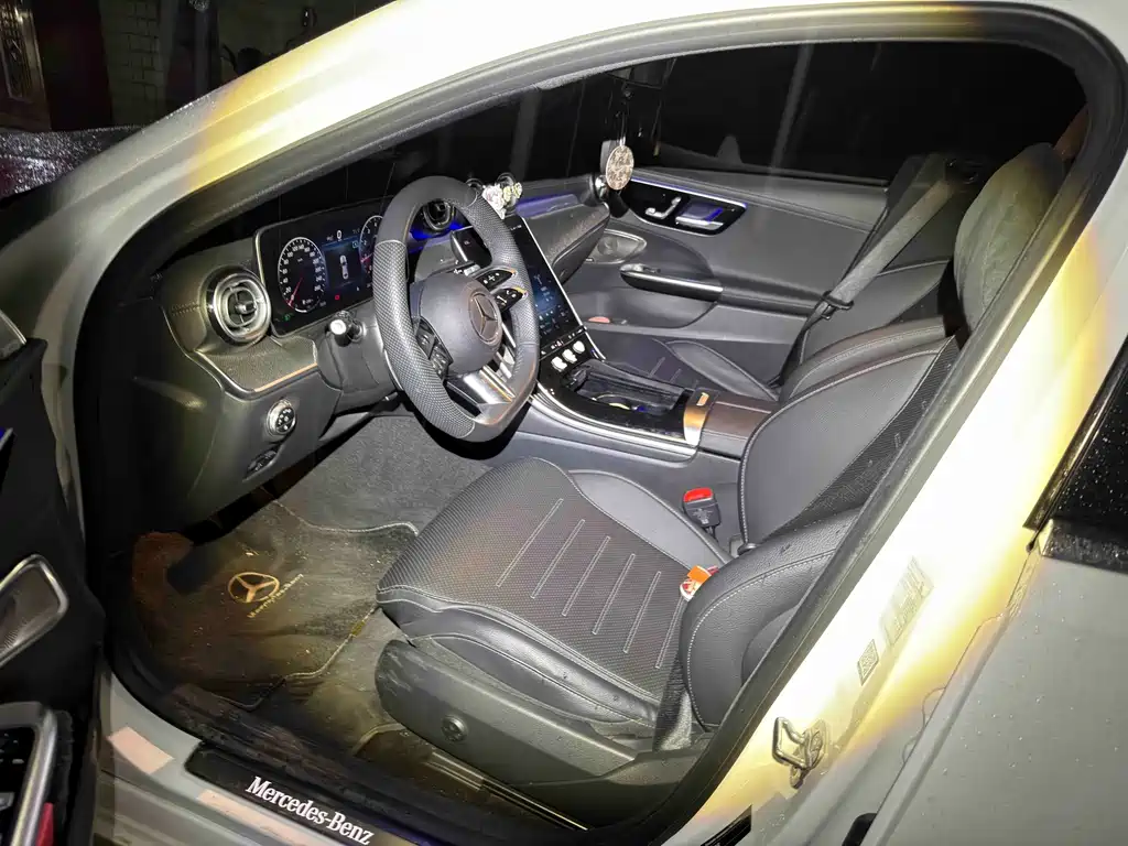 Mercedes-Benz C-Class — миниатюра 5