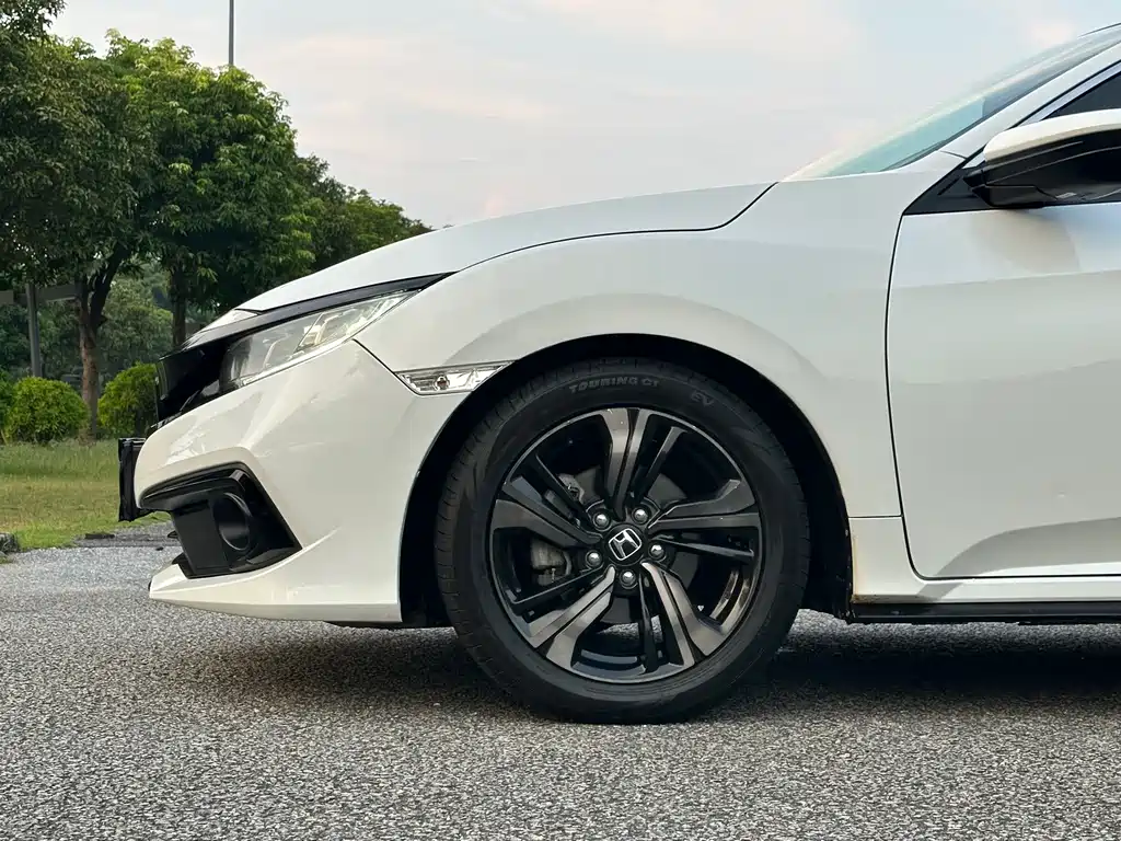 Honda Civic — миниатюра 13
