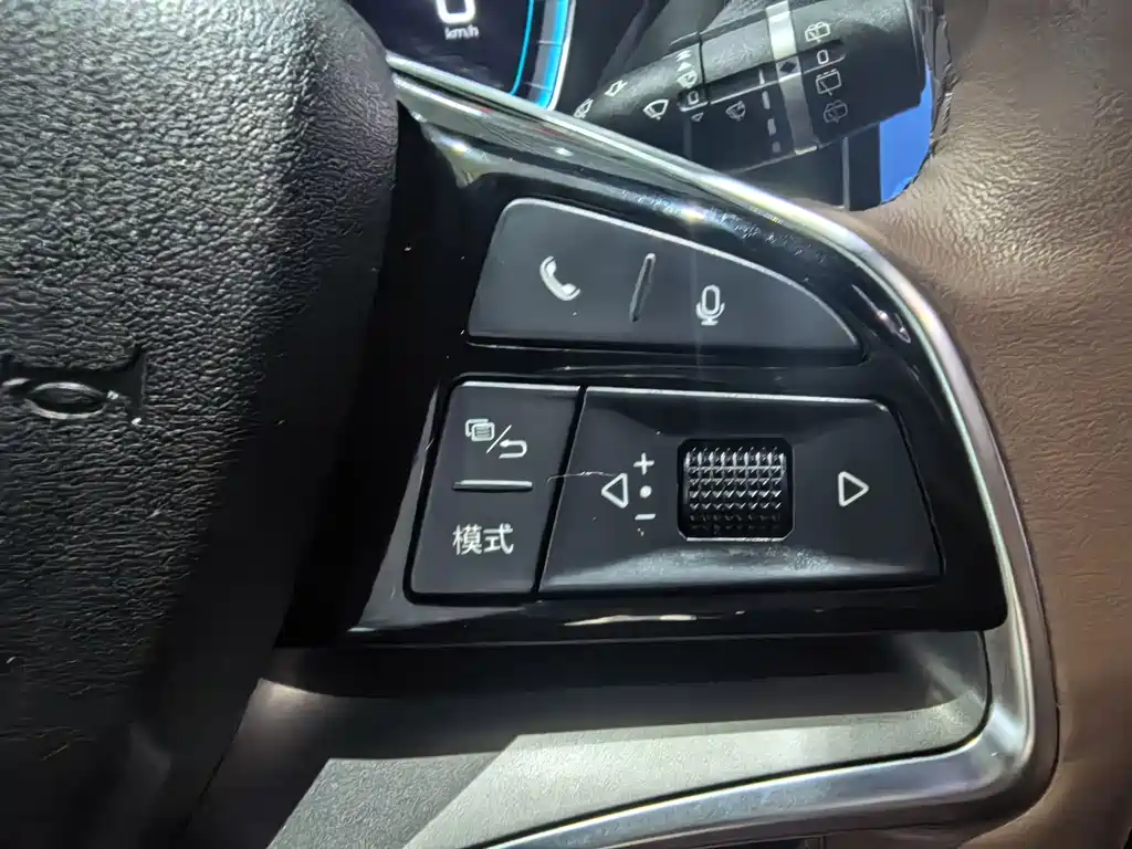 BYD Tang New Energy — миниатюра 11