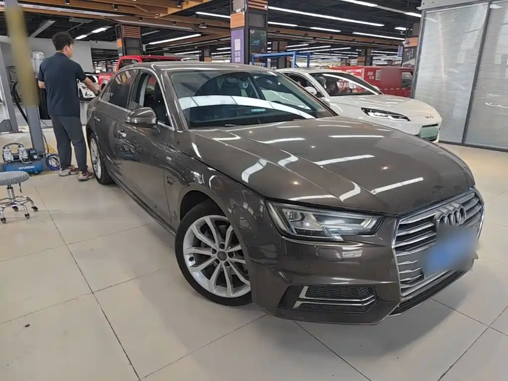Audi A4L — миниатюра 4