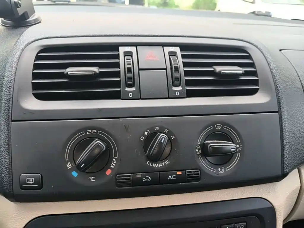 Skoda Fabia — миниатюра 13