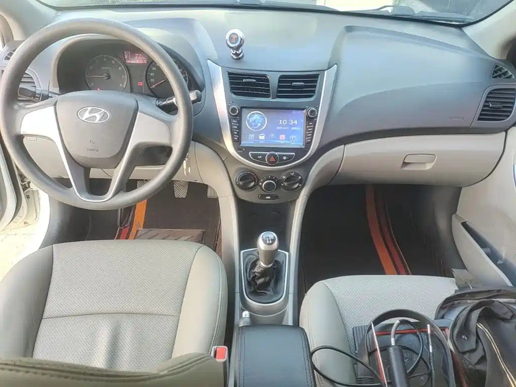 Hyundai Verna — миниатюра 10