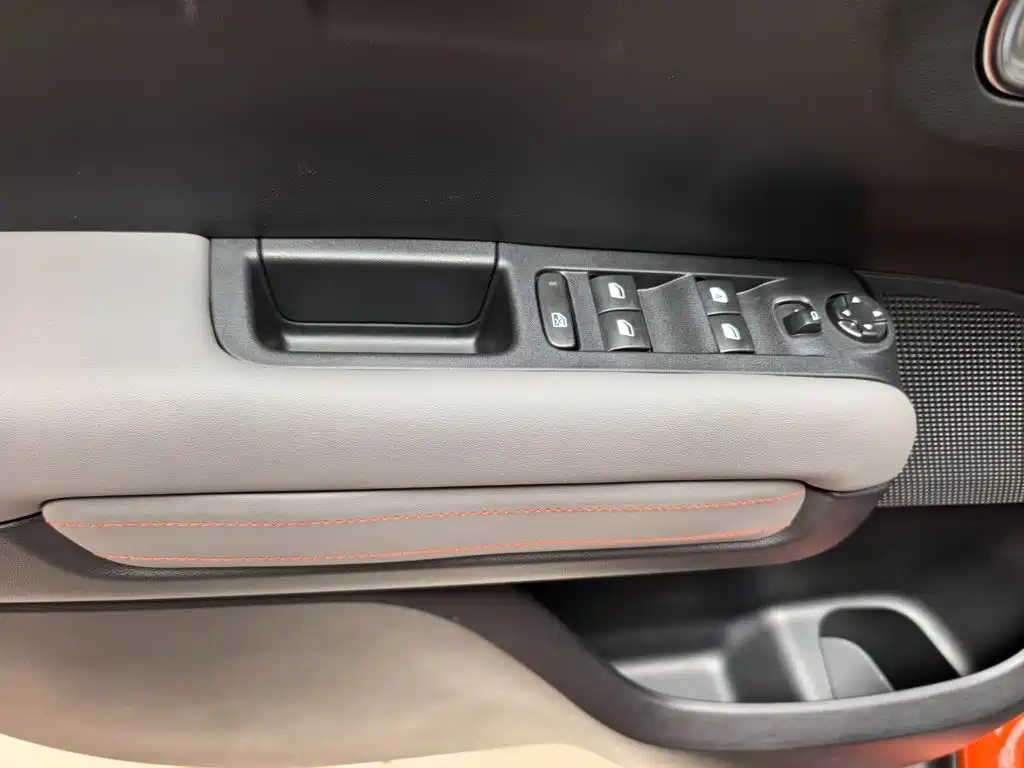 Citroen C4 Aircross — миниатюра 17