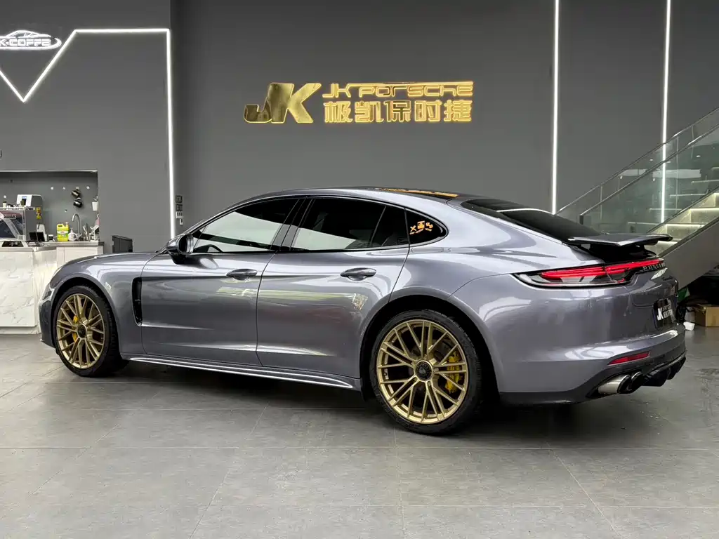 Porsche Panamera — миниатюра 8