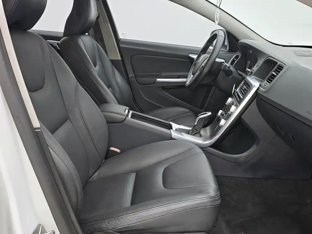 Volvo S60 — миниатюра 9