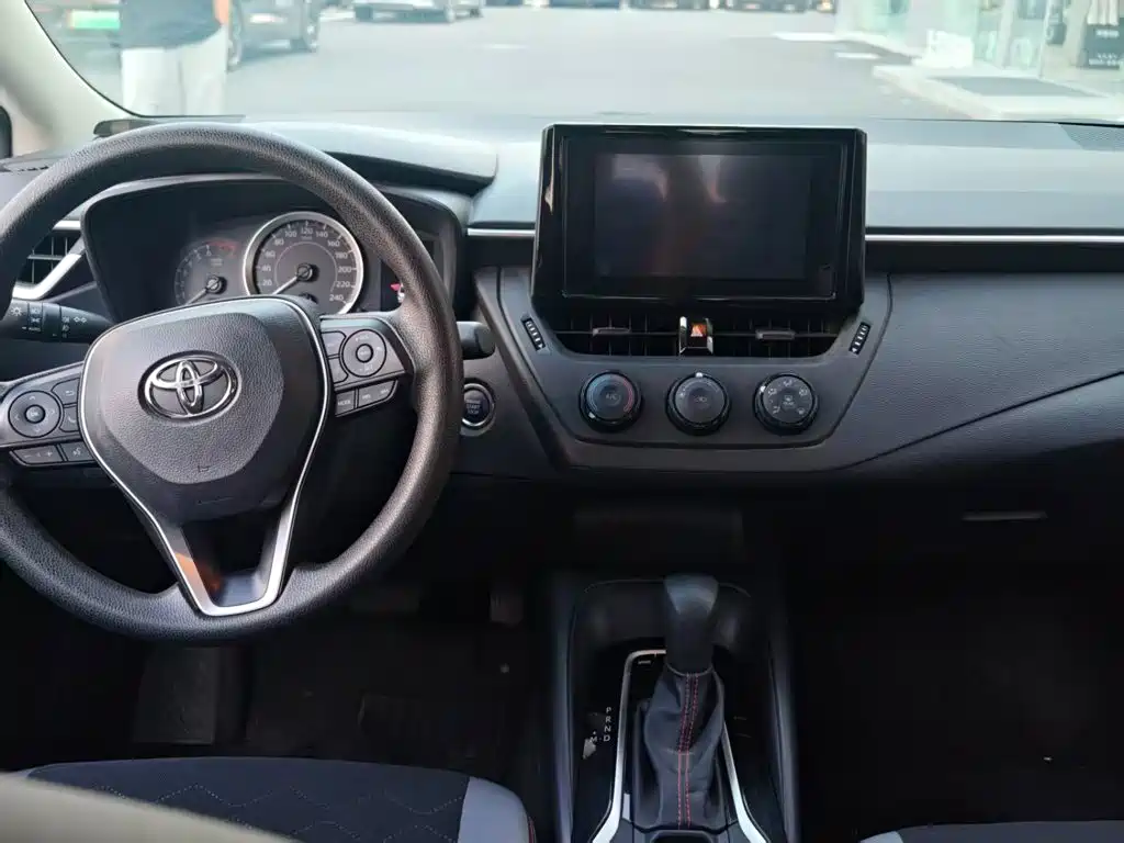 Toyota Corolla — миниатюра 6