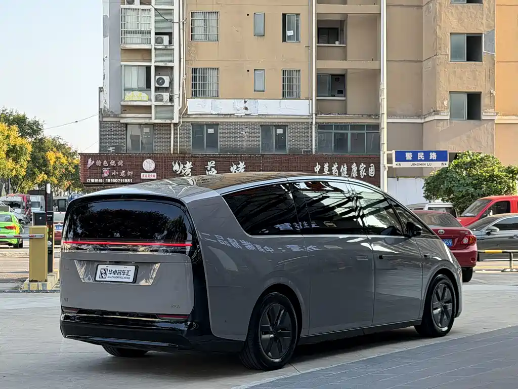 Li Auto Li MEGA — миниатюра 6