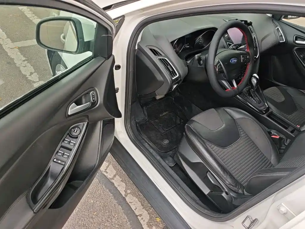 Ford Focus — миниатюра 16