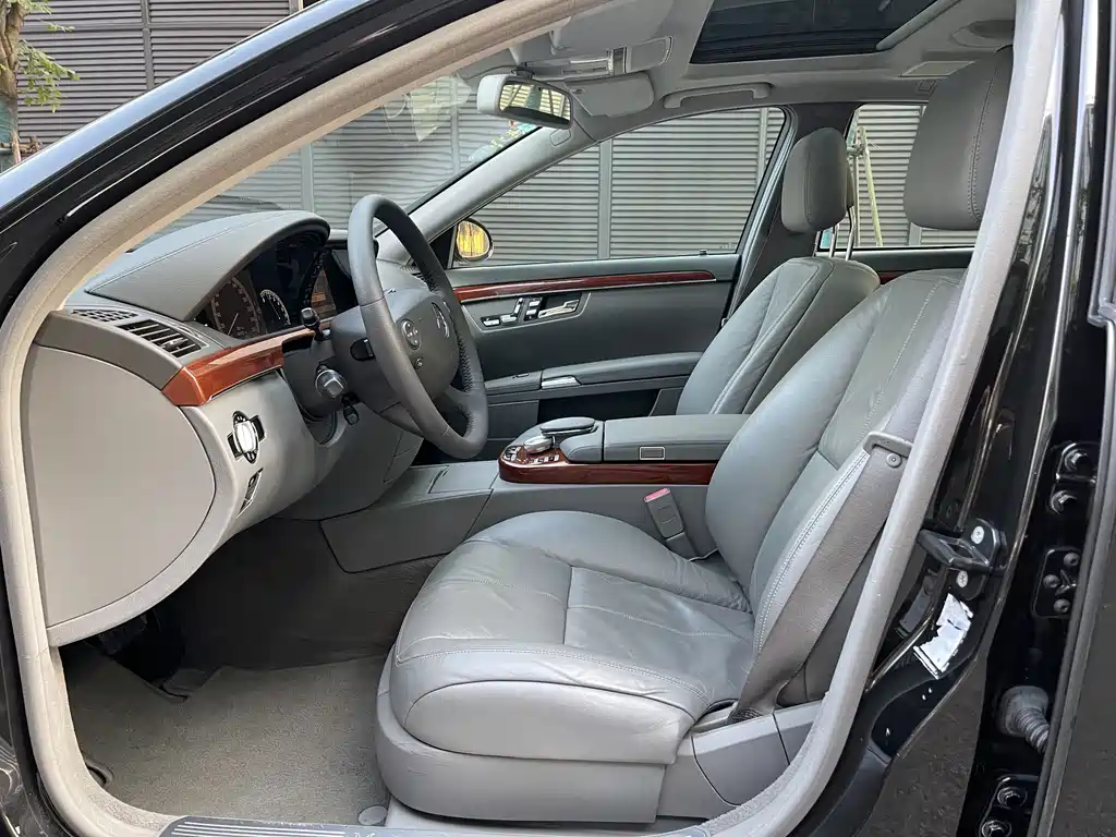 Mercedes-Benz S-Class — миниатюра 5