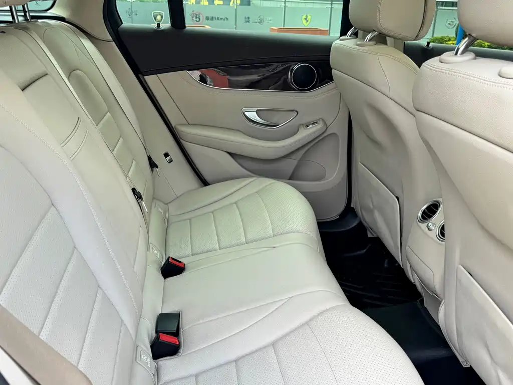 Mercedes-Benz GLC — миниатюра 23