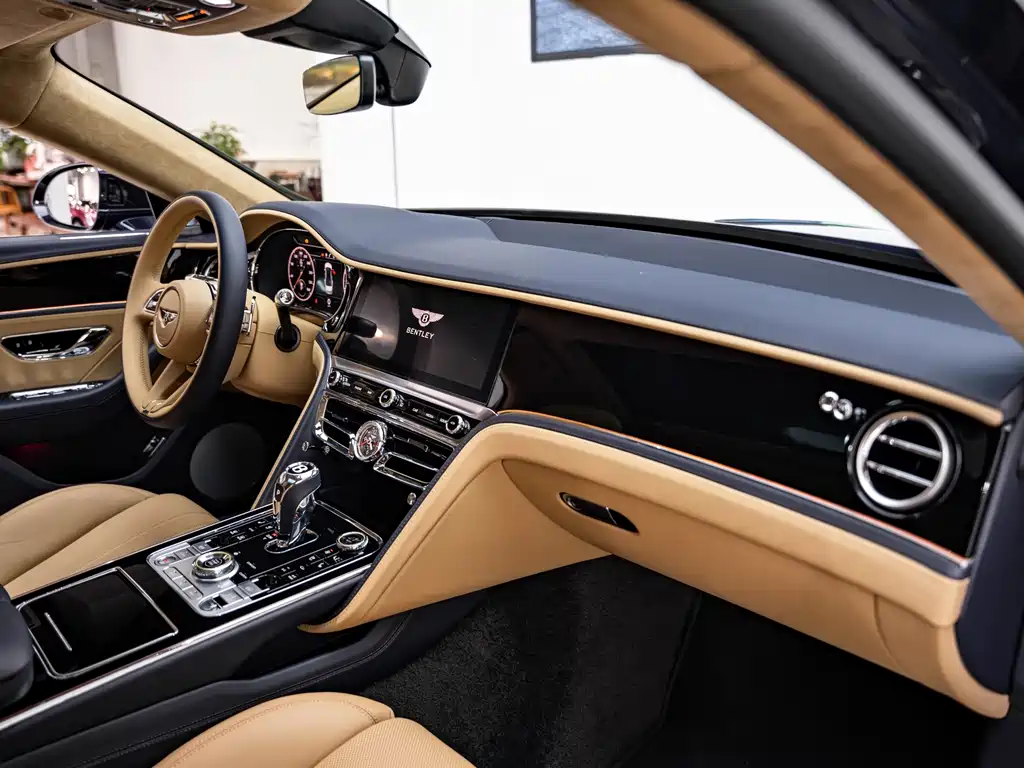 Bentley Flying Spur — миниатюра 10