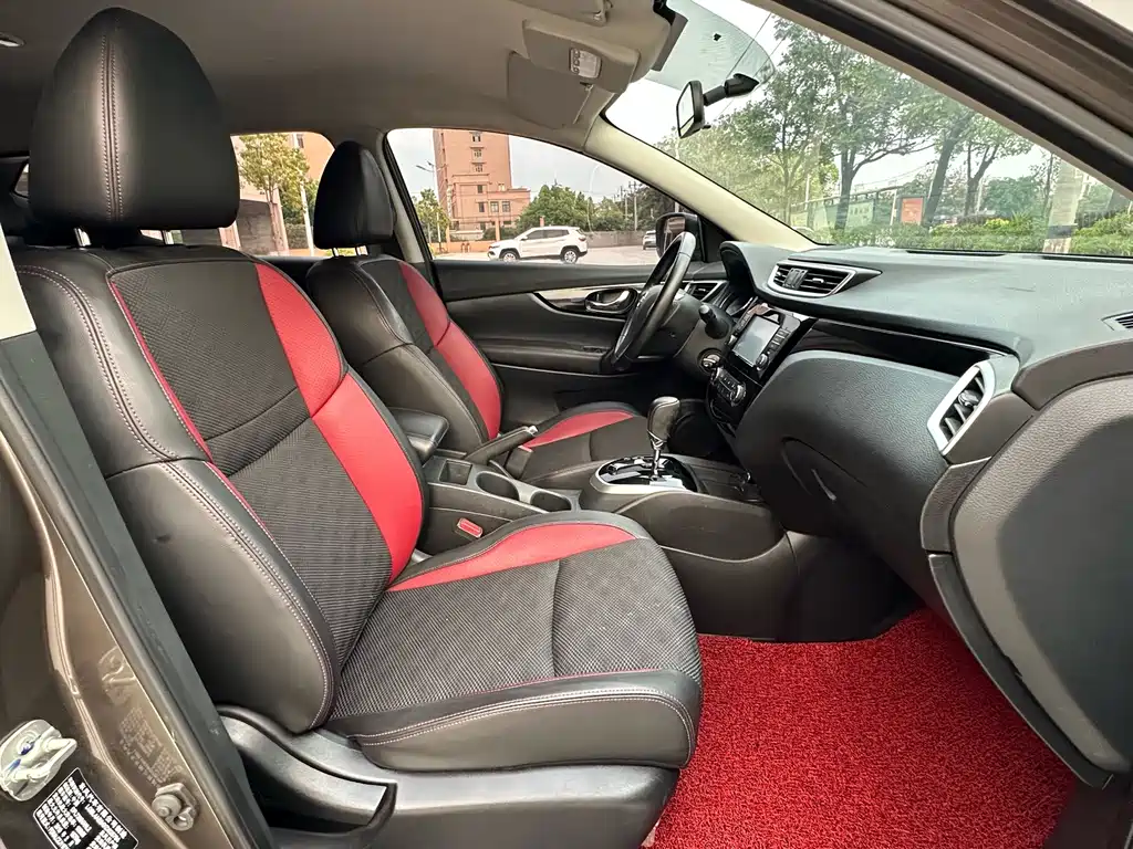 Nissan Qashqai — миниатюра 6