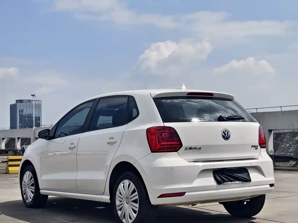 Volkswagen Polo 2016 1.6L AT Comfort