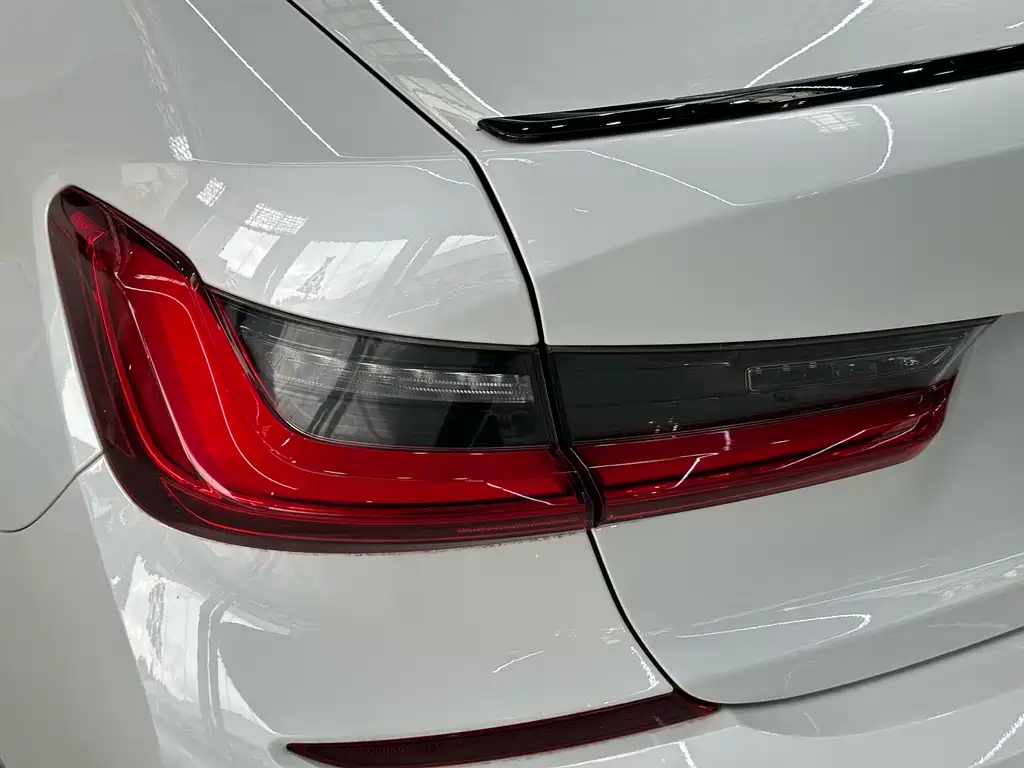 BMW 3 Series — миниатюра 9