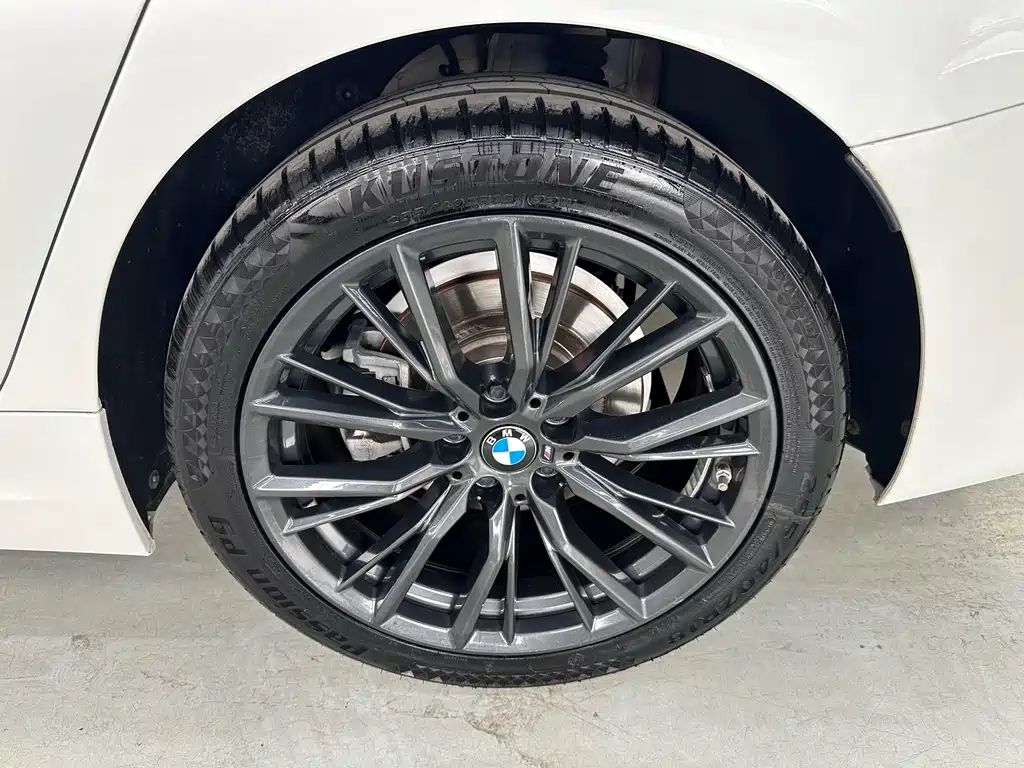 BMW 3 Series — миниатюра 11