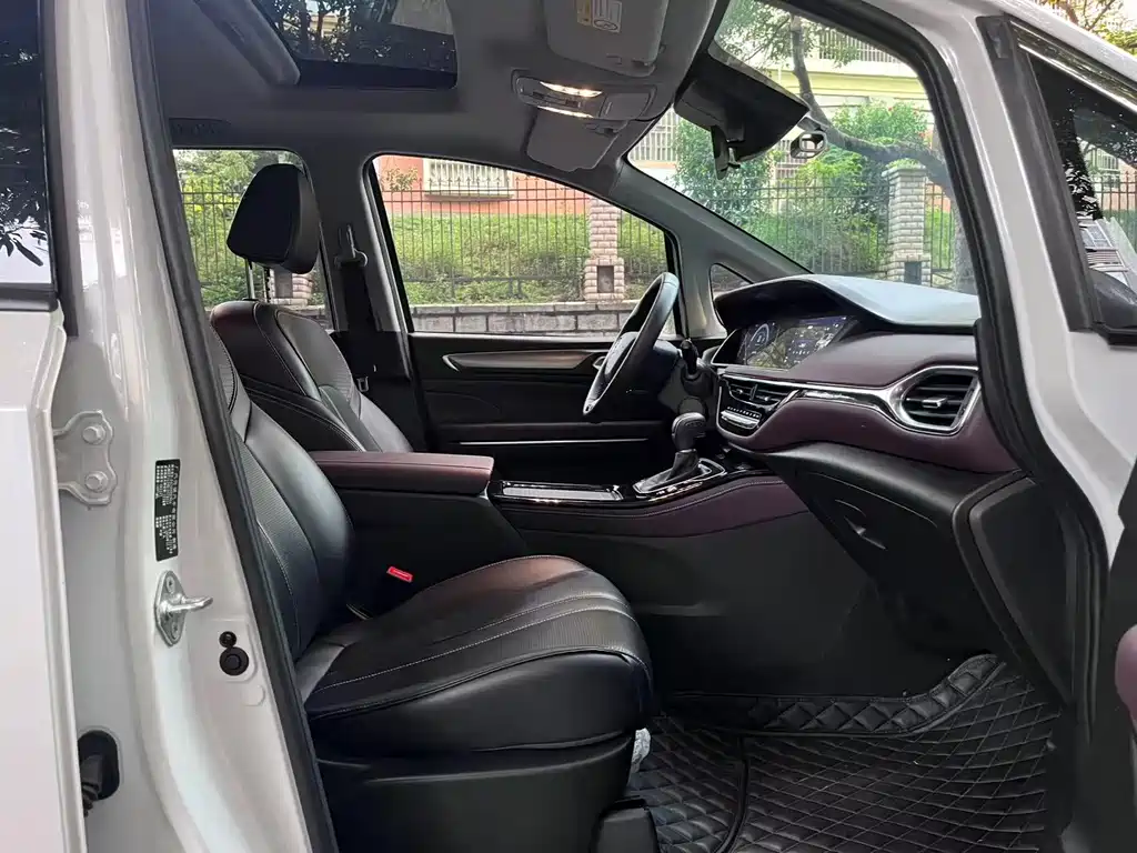 GAC Motor Trumpchi M6 — миниатюра 11