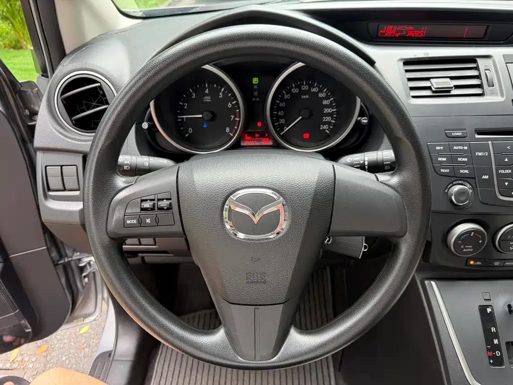 Mazda 5 2011 2.0L AT Comfort
