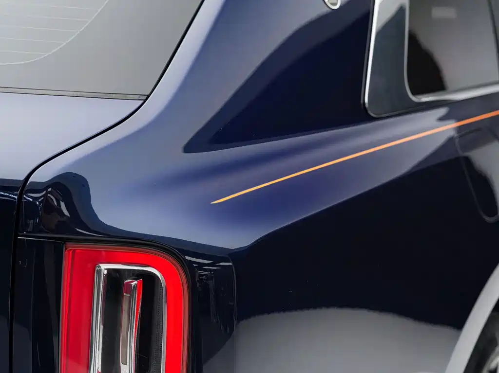 Rolls-Royce Cullinan — миниатюра 5