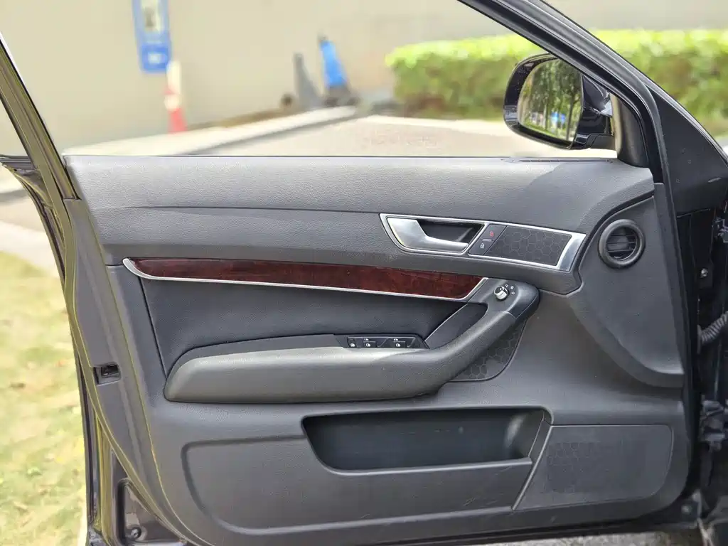 Audi A6L — миниатюра 16