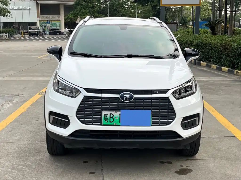 BYD Yuan EV — миниатюра 2