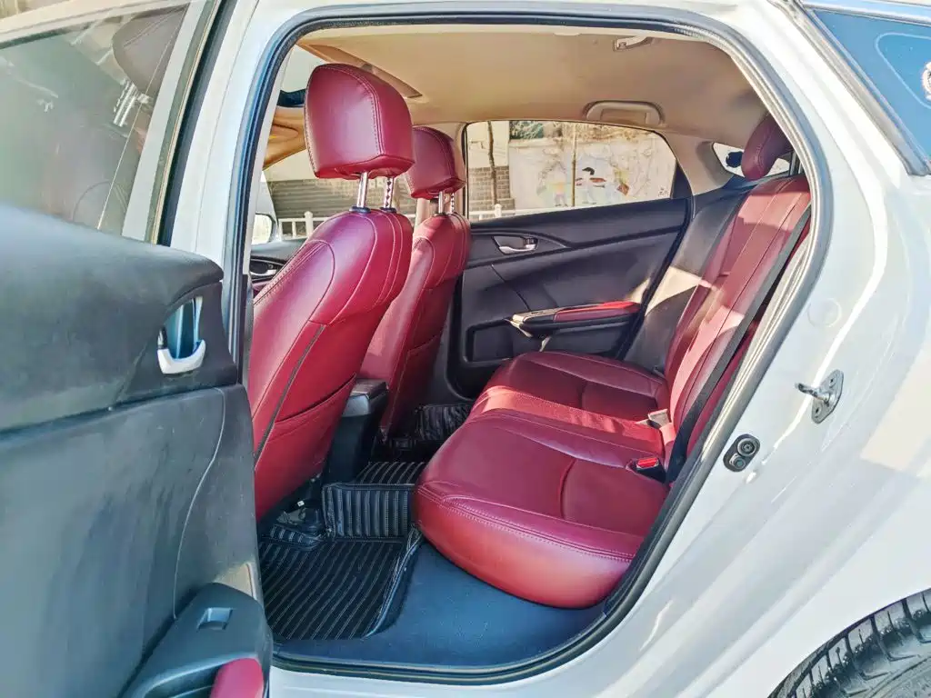 Honda Civic — миниатюра 10