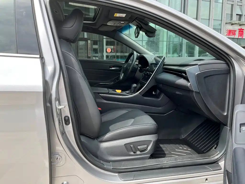 Toyota Avalon — миниатюра 21