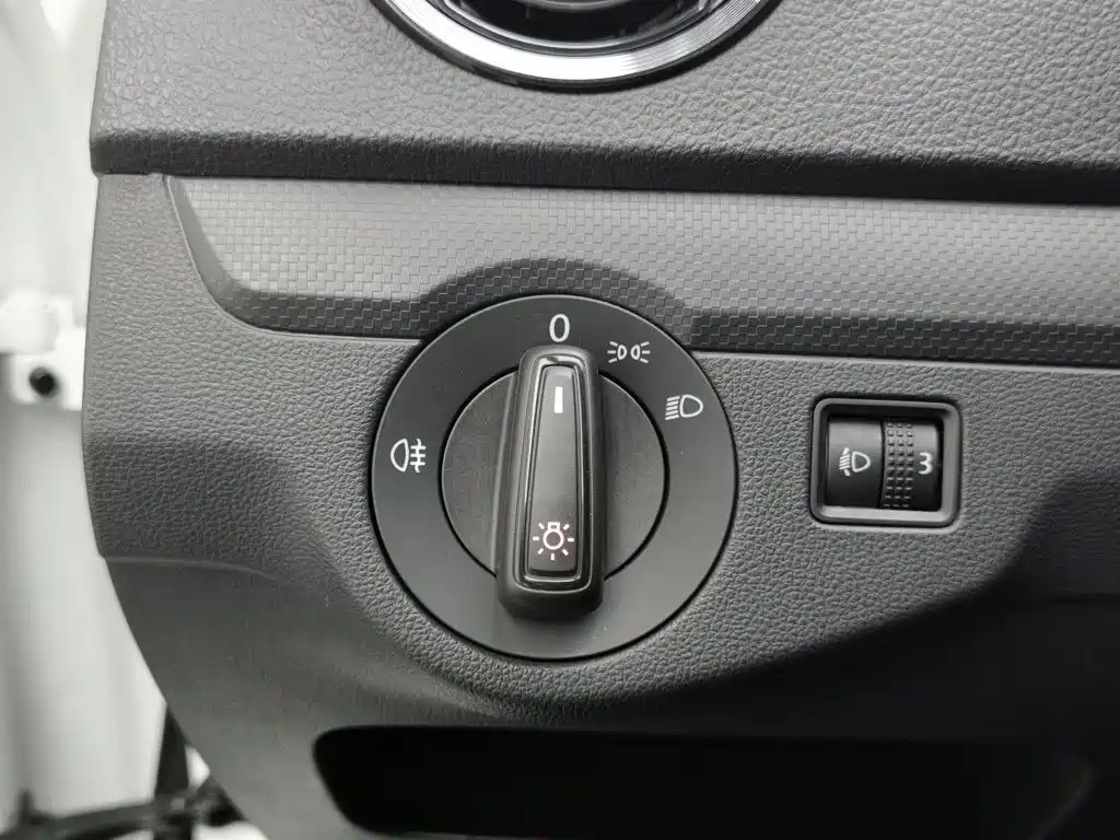 Jetta VA3 — миниатюра 21