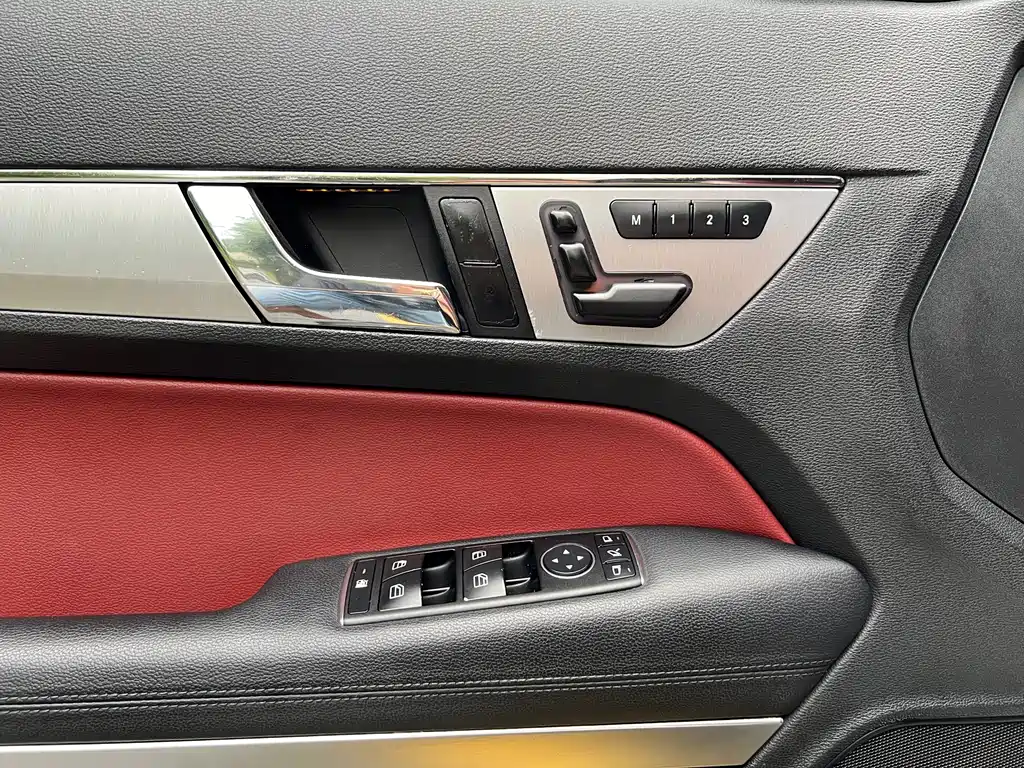 Mercedes-Benz E-Class E 2011 E 260 CGI Coupe