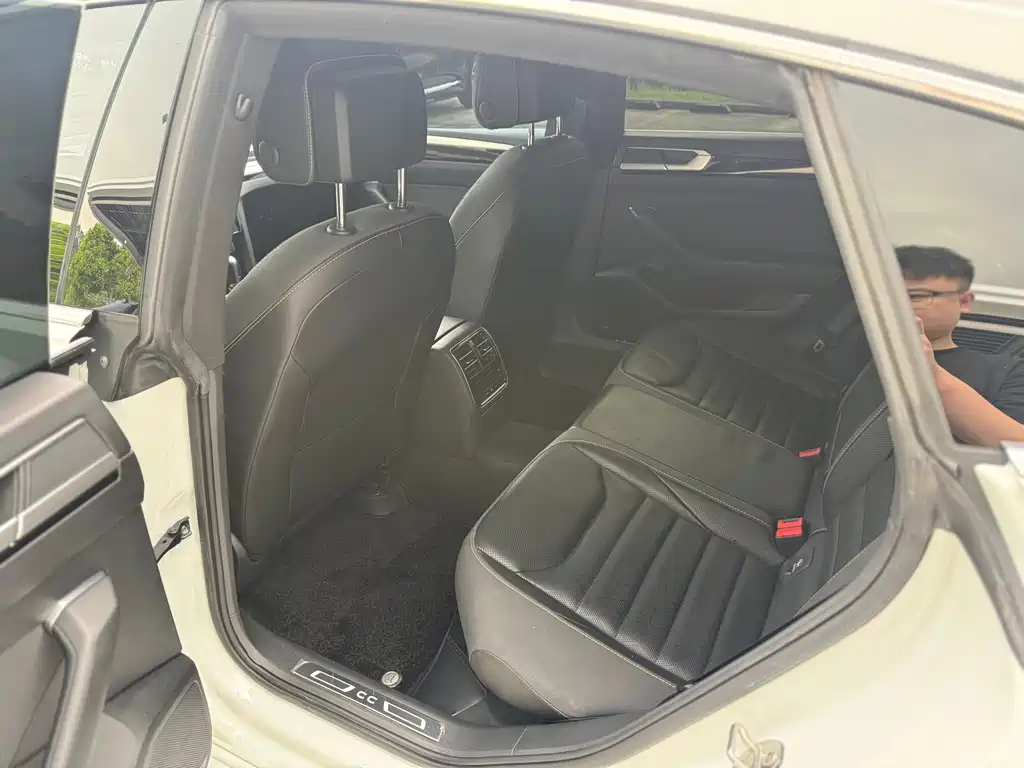 Volkswagen CC — миниатюра 9
