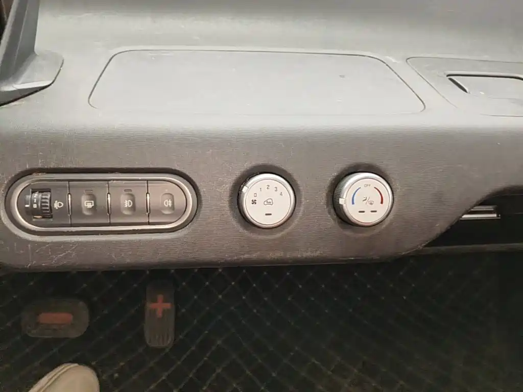 Baojun E100 — миниатюра 13