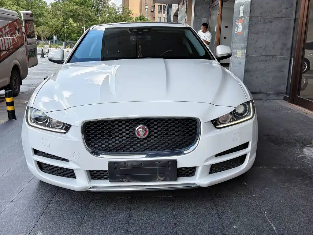 Jaguar XEL — миниатюра 2