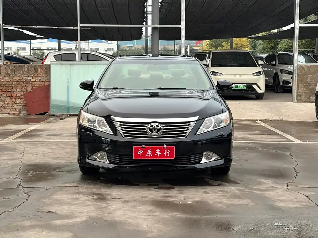 Toyota Camry — миниатюра 2