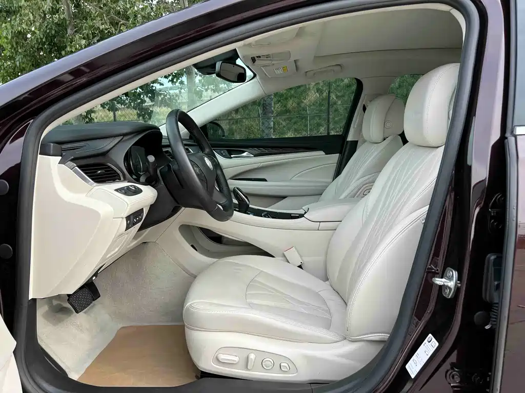 Buick LaCrosse 2020 Avenir Flagship