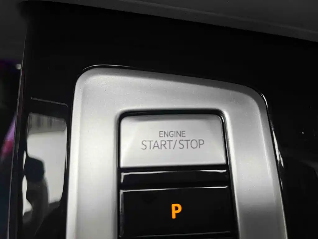 Volkswagen Tavendor 2023 380TSI R-Line