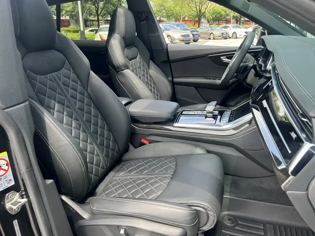 Audi Q8 — миниатюра 27