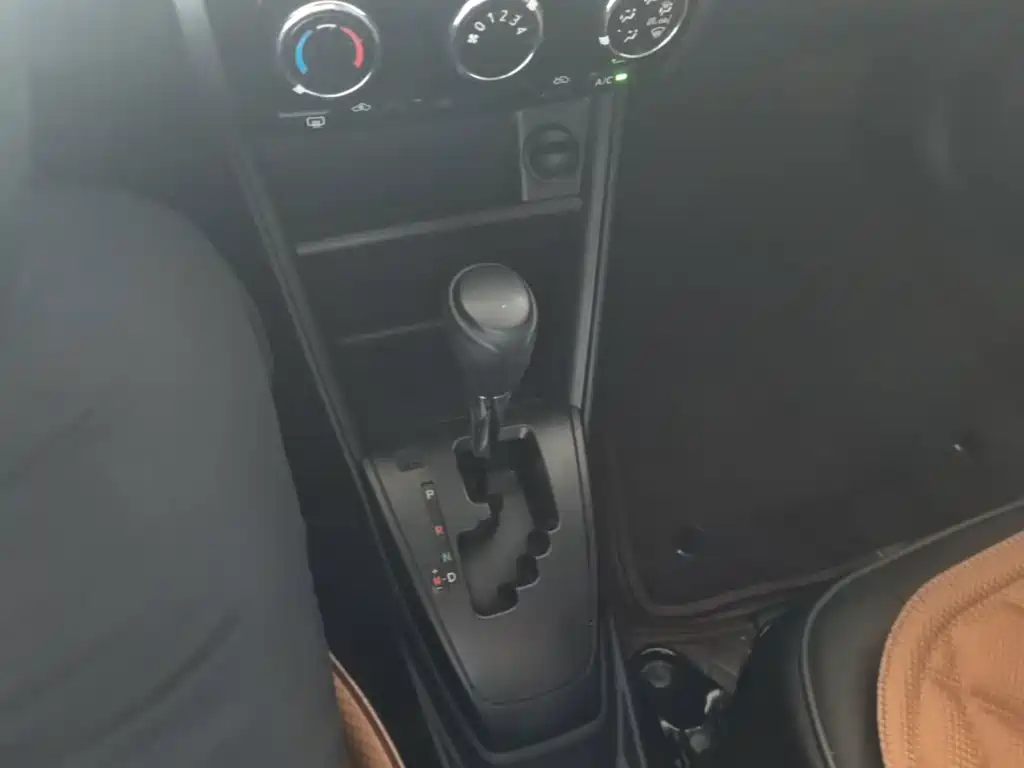 Toyota Yaris L — миниатюра 14
