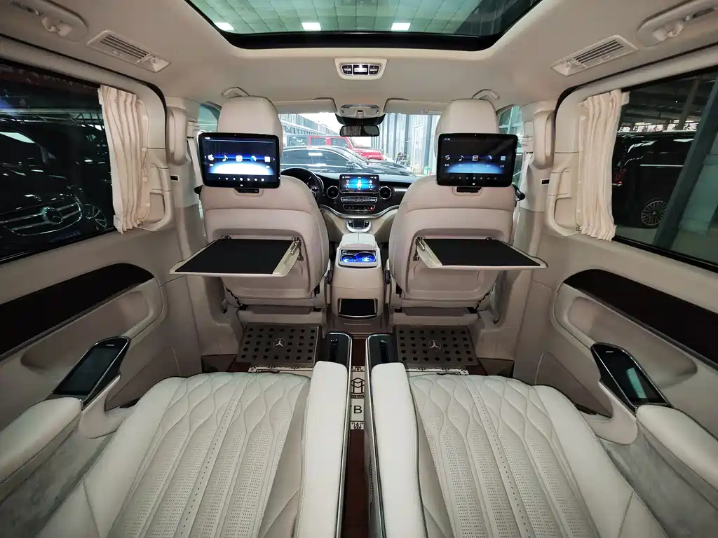 MERCEDES-BENZ V CLASS