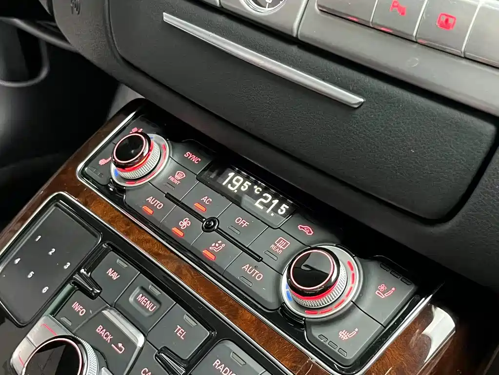 Audi A8 — фотографии объявления, Фото 17