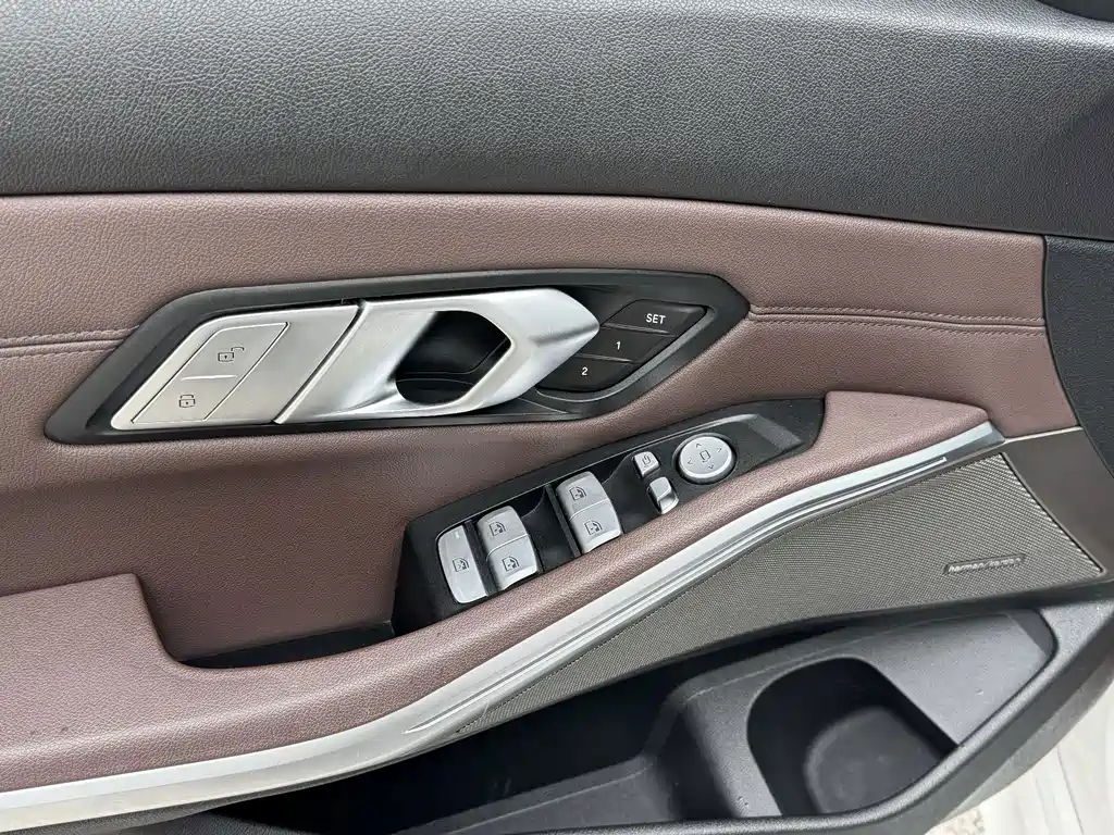 BMW 3 Series — миниатюра 26