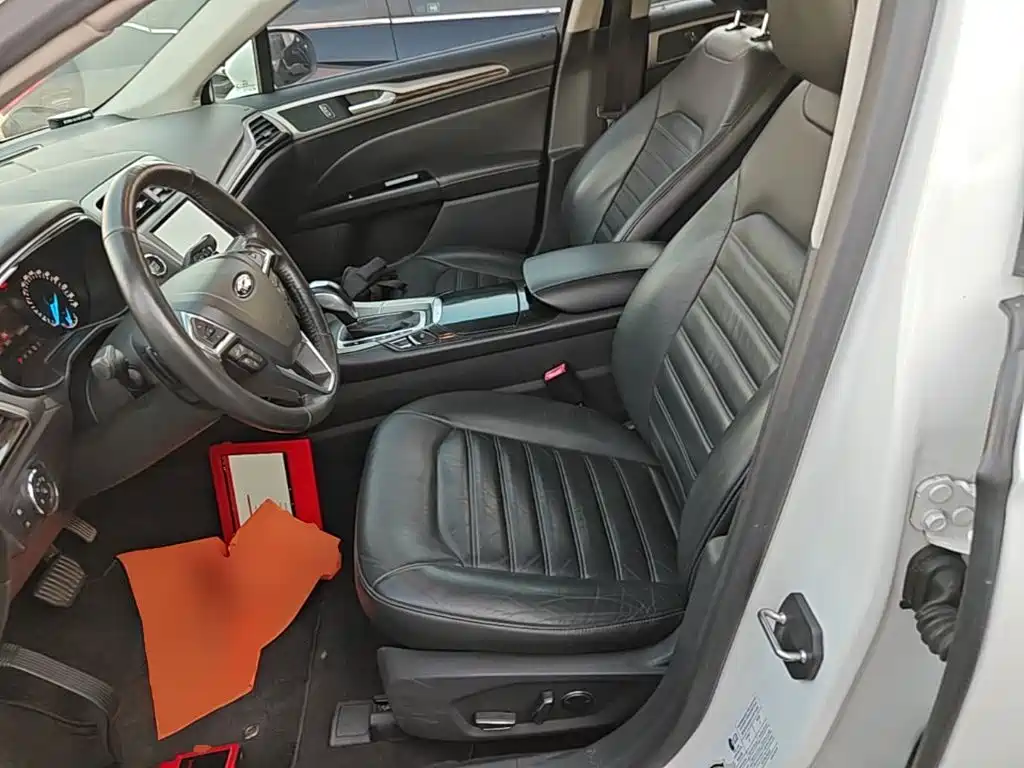 Ford Mondeo — миниатюра 15
