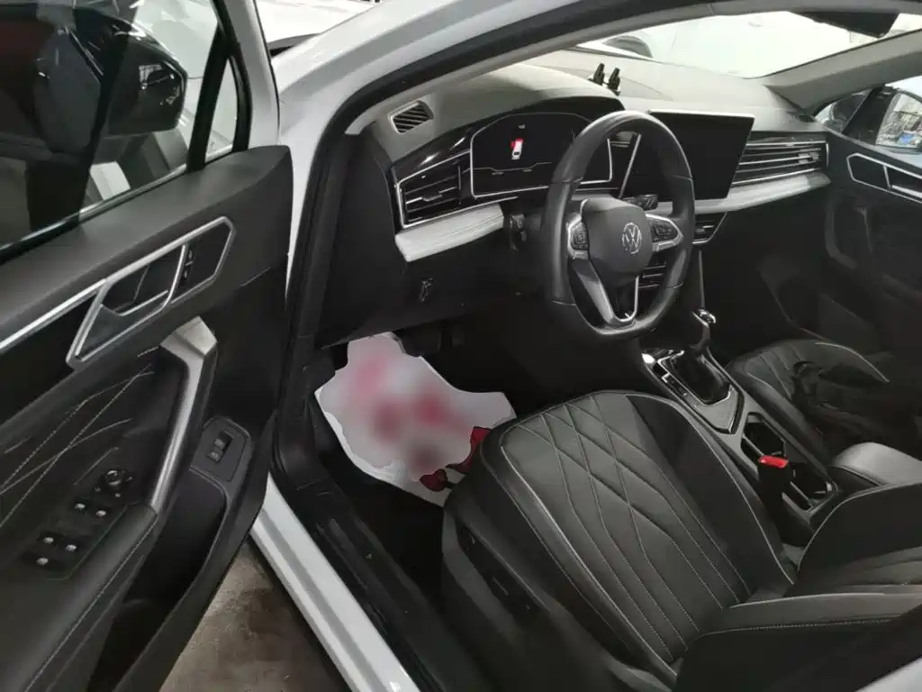Volkswagen Tiguan L — миниатюра 16