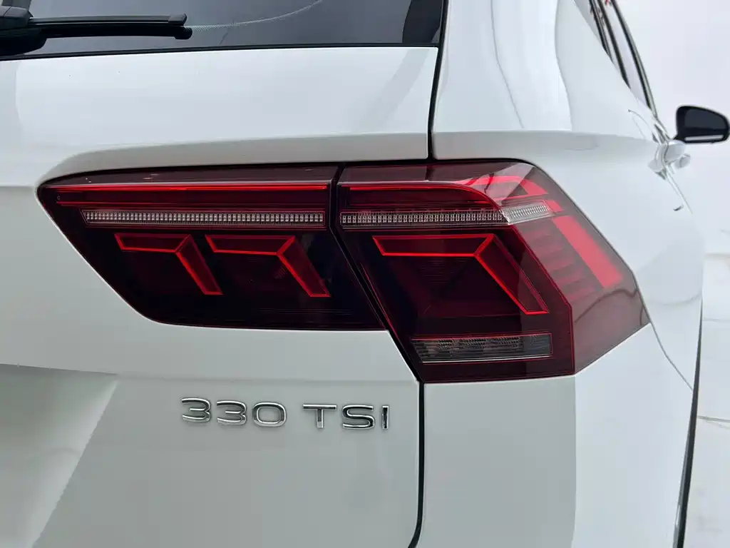 Volkswagen Tiguan L — миниатюра 28