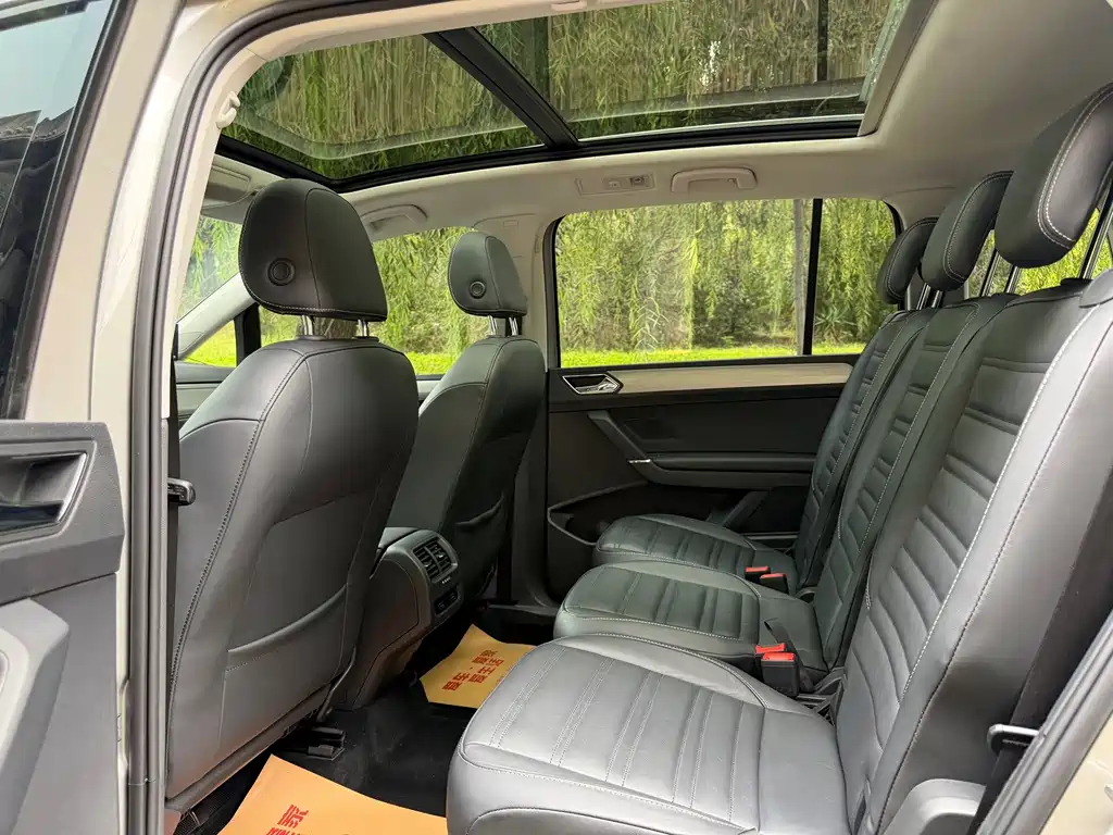 Volkswagen Touran — миниатюра 8