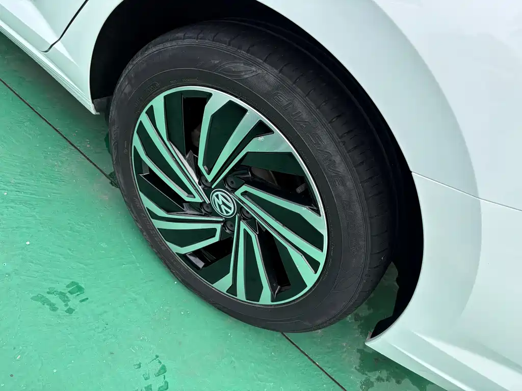 Volkswagen Sagitar — миниатюра 9
